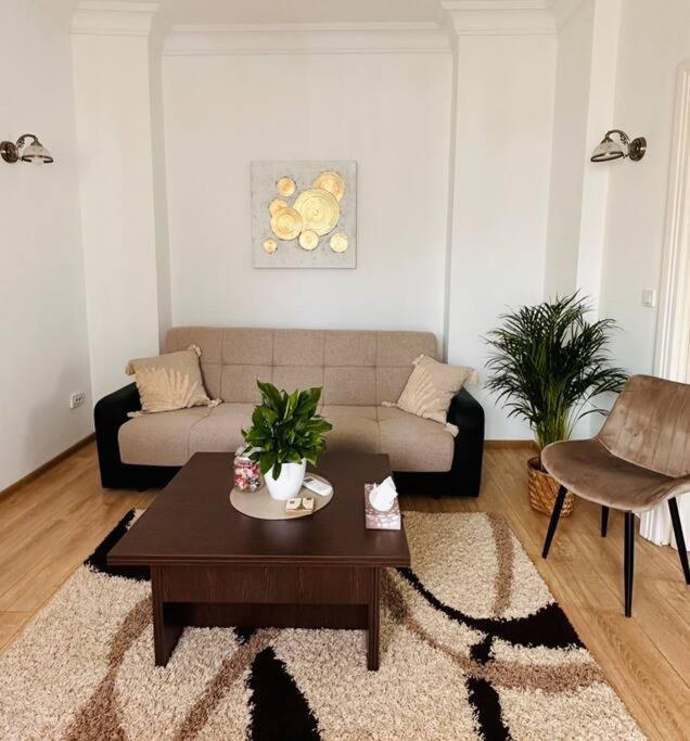 Cozy 1Br Apartment•Central•Quiet Bucareste Exterior foto